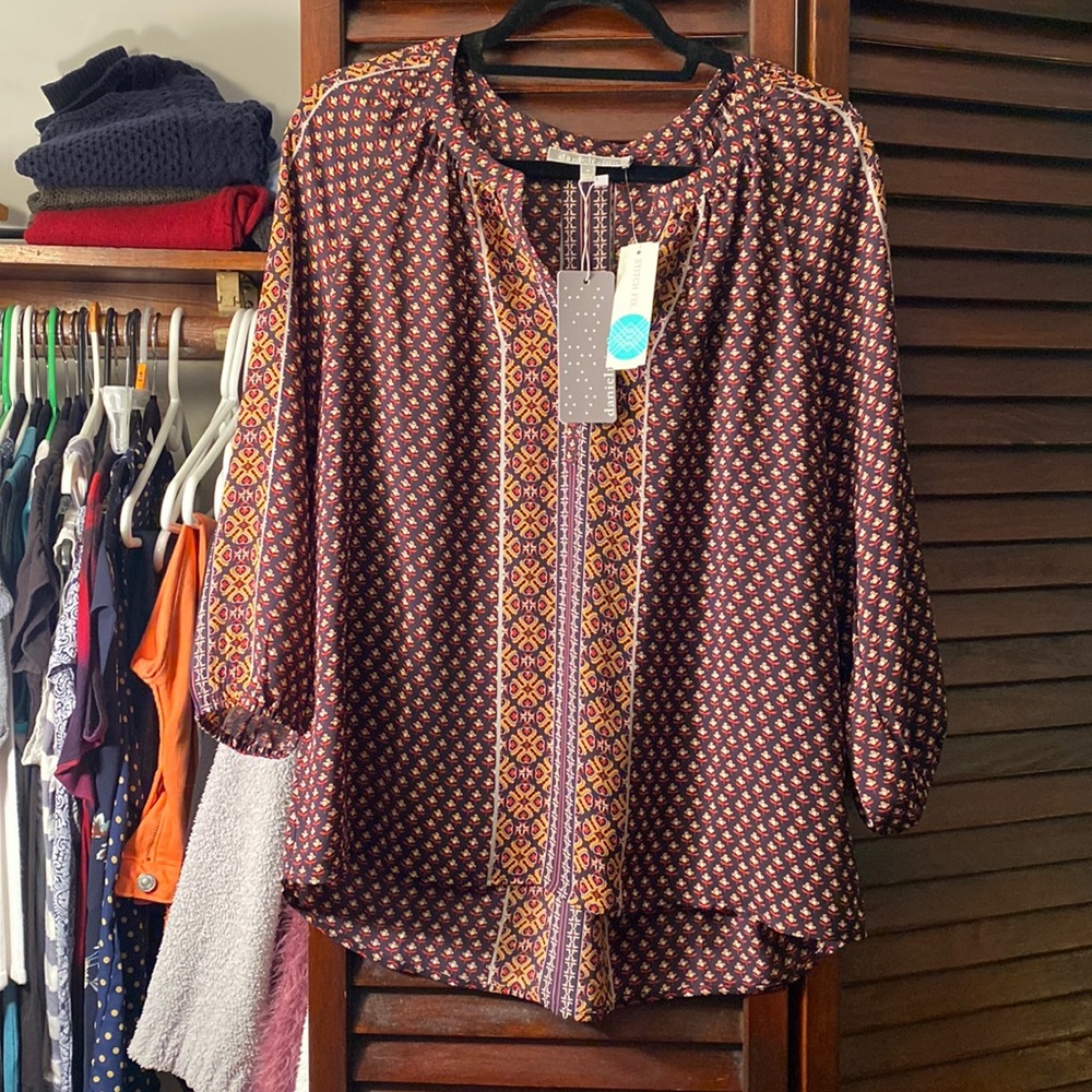 Daniel Rainn Peasant top